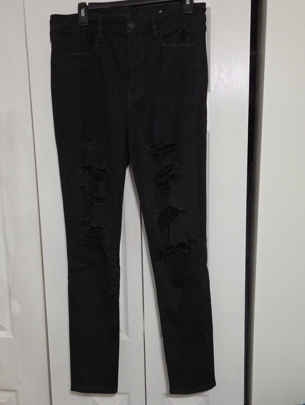 American Eagle Black Distressed High-rise Jeggings 14L